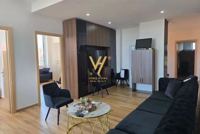 Shtepi me qera Shtepi Private ne Tirane, 5+1, Mobilimi E mobiluar, Pagesa 1,500  Euro.