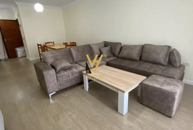 Shtepi me qera 2+1 ne Tirane - 550 Euro