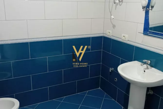 Shtepi me qera Apartament ne Tirane, 2+1, Mobilimi E mobiluar, Pagesa 40,000  Leke.