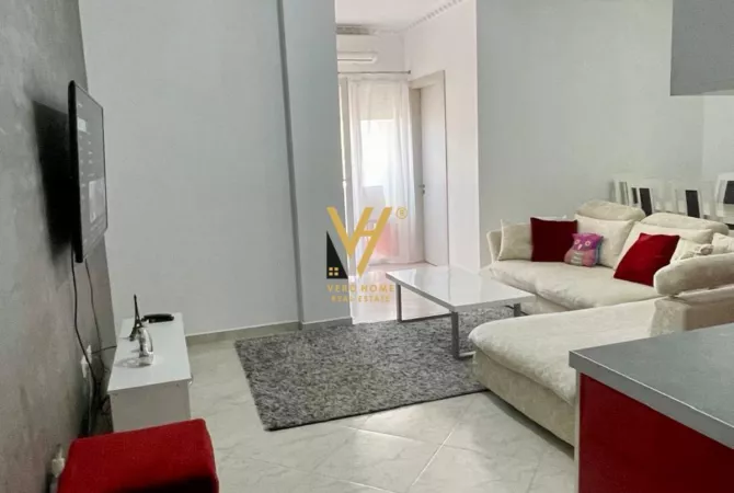 Shtepi me qera 2+1 ne Tirane - 700 Euro