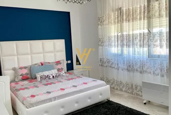 Shtepi me qera Apartament ne Tirane, 2+1, Mobilimi E mobiluar, Pagesa 700  Euro.