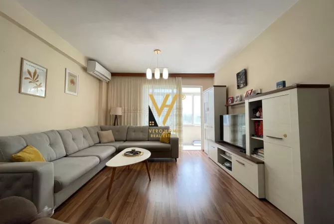 Shtepi me qera 3+1 ne Tirane - 1,000 Euro
