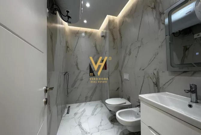 JEPET AMBIENT 105 M2 TE ARLIS, FARMACIA 10 750 EURO