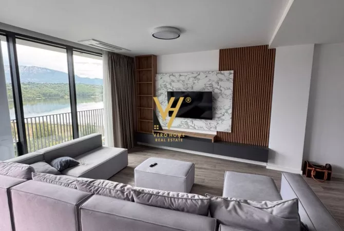 Shtepi me qera 2+1 ne Tirane - 160,000 Leke