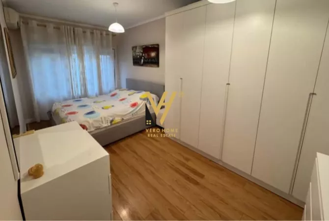 Shtepi me qera 2+1 ne Tirane - 700 Euro
