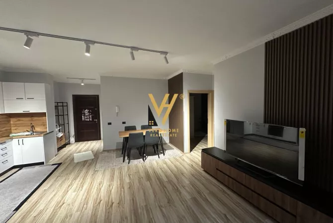 Shtepi me qera 2+1 ne Tirane - 70,000 Leke