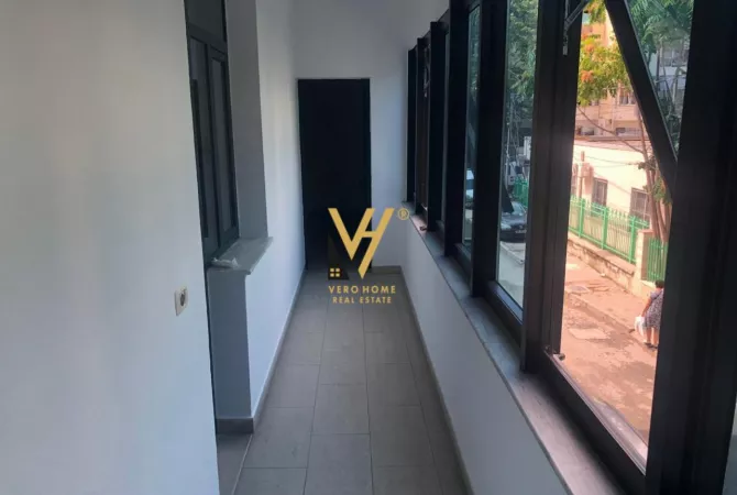 JEPET AMBIENT 230 M2 ME QIRA NE BRRYL 1.500 EURO