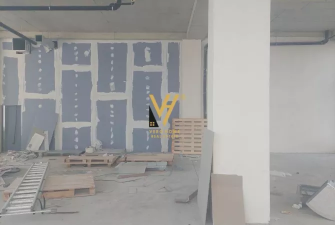 Ambient biznesi me qera 1+1 ne Tirane - 1,800 Euro