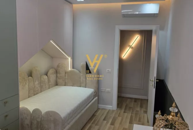 Shtepi me qera Apartament ne Tirane, 2+1, Mobilimi E mobiluar, Pagesa 1,000  Euro.