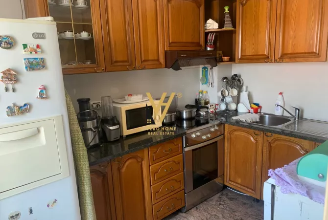 Shtepi me qera 2+1 ne Tirane - 950 Euro
