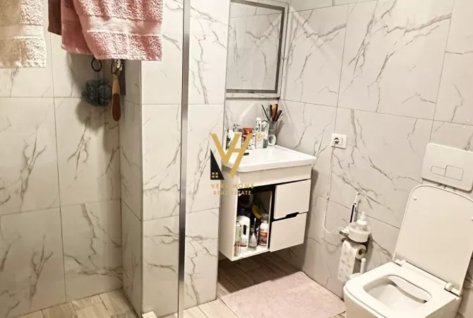 Shtepi me qera Apartament ne Tirane, 2+1, Mobilimi E mobiluar, Pagesa 600  Euro.