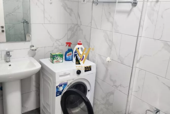 Shtepi me qera Apartament ne Tirane, 2+1, Mobilimi E mobiluar, Pagesa 650  Euro.