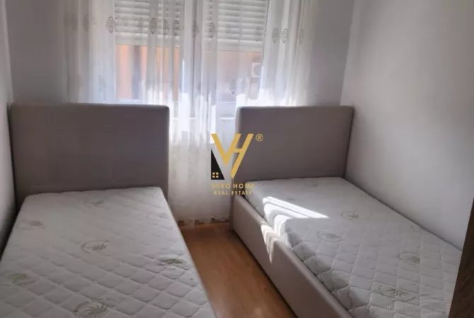 Shtepi me qera Apartament ne Tirane, 2+1, Mobilimi E mobiluar, Pagesa 650  Euro.