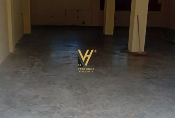 Ambient biznesi me qera 4+1 ne Tirane - 800 Euro