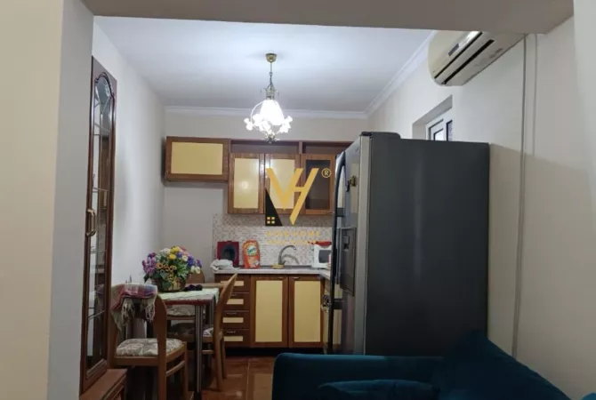 Shtepi me qera Apartament ne Tirane, 2+1, Mobilimi E mobiluar, Pagesa 50,000  Leke.