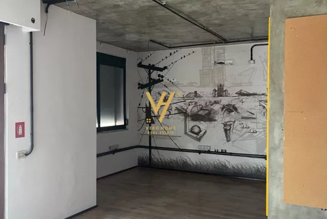 Ambient biznesi me qera 3+1 ne Tirane - 1,100 Euro
