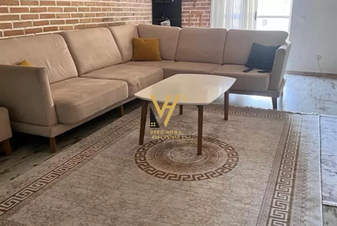 Shtepi me qera 2+1 ne Tirane - 650 Euro