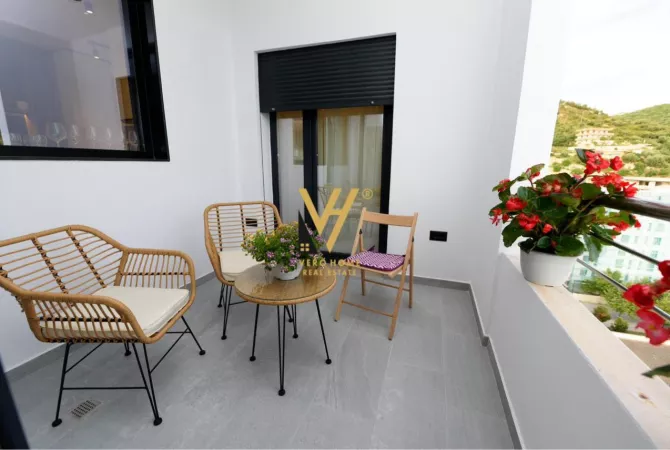 Shtepi ne shitje Apartament ne Vlore, 2+1, Mobilimi E mobiluar, Pagesa 330,000  Euro.