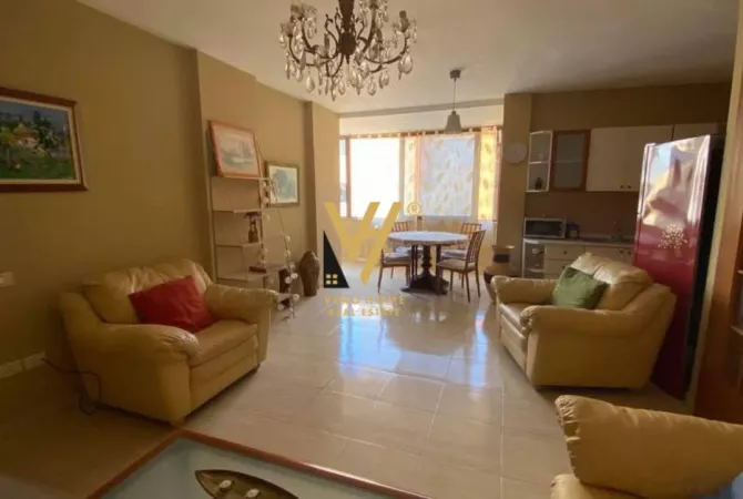 Shtepi me qera 1+1 ne Tirane - 600 Euro