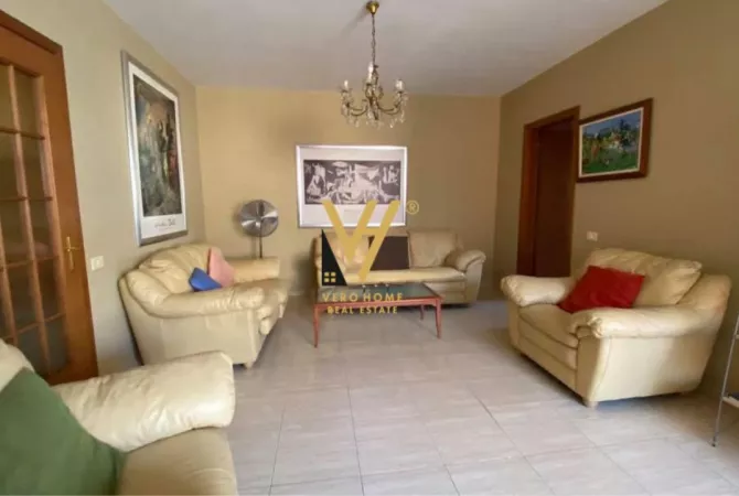 Shtepi me qera 1+1 ne Tirane - 600 Euro