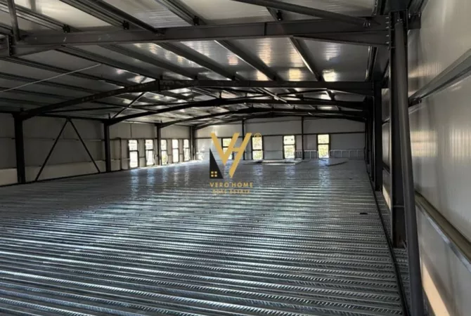 JEPET KAPANON 1.000 M2 ME QERA NE LAKNAS, PRANE RINASIT 4.000 EURO