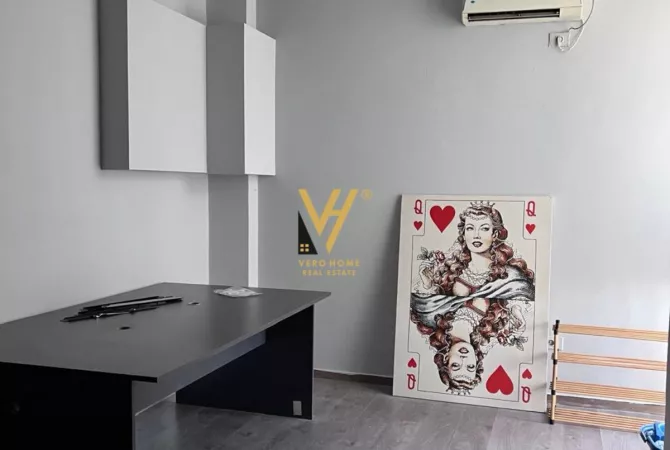 Ambient biznesi me qera 3+1 ne Tirane - 2,000 Euro