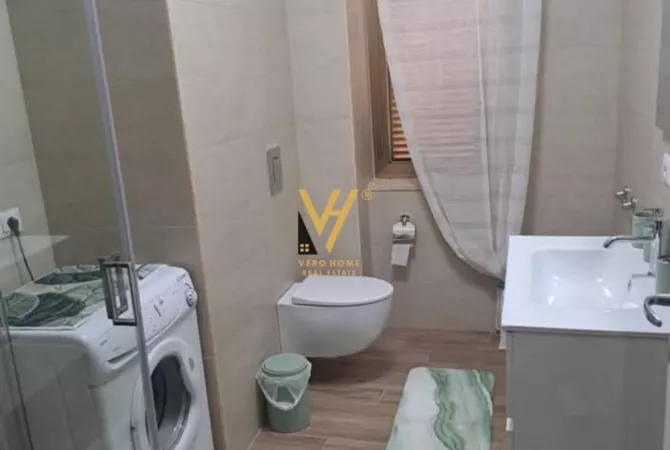 Shtepi me qera 2+1 ne Tirane - 1,200 Euro