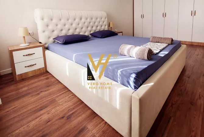 Shtepi me qera Apartament ne Tirane, 2+1, Mobilimi E mobiluar, Pagesa 650  Euro.