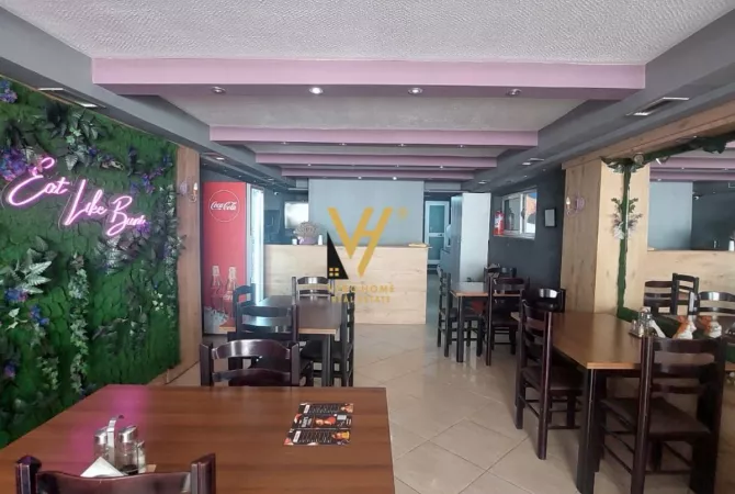 Ambiente Commerciale in Affitto 1+1 a Tirana - 70,000 Leke