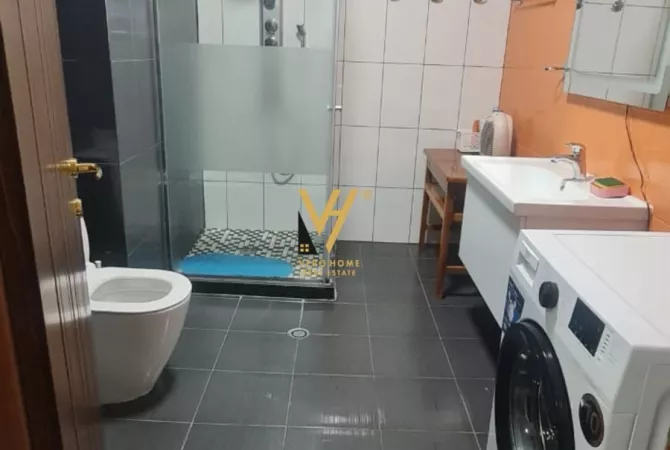 Shtepi me qera Apartament ne Tirane, 3+1, Mobilimi E mobiluar, Pagesa 800  Euro.