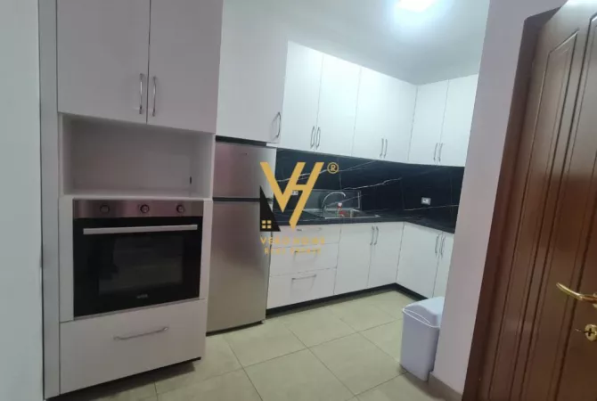 Shtepi me qera 3+1 ne Tirane - 800 Euro