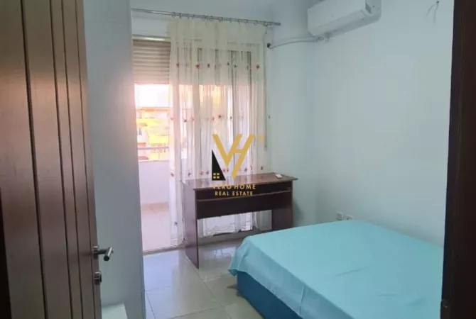 Shtepi me qera Apartament ne Tirane, 3+1, Mobilimi E mobiluar, Pagesa 800  Euro.