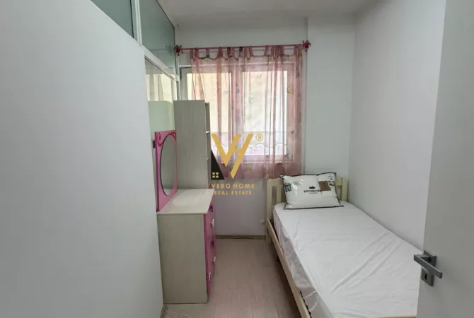 Shtepi me qera Apartament ne Tirane, 3+1, Mobilimi E mobiluar, Pagesa 70,000  Leke.