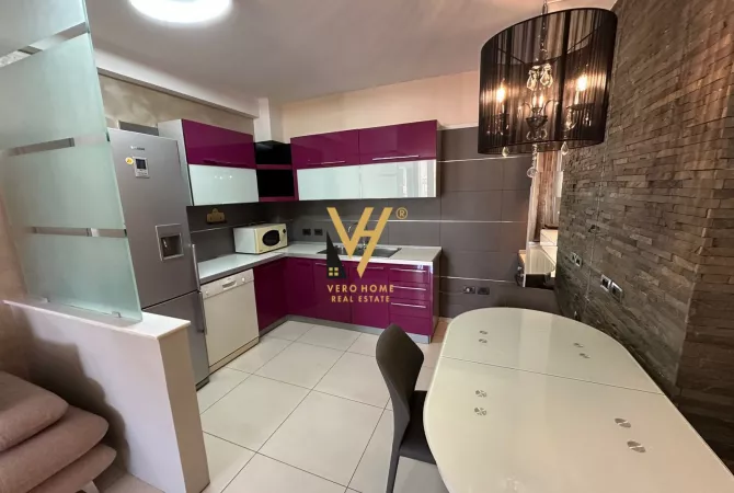 Shtepi me qera 3+1 ne Tirane - 75,000 Leke