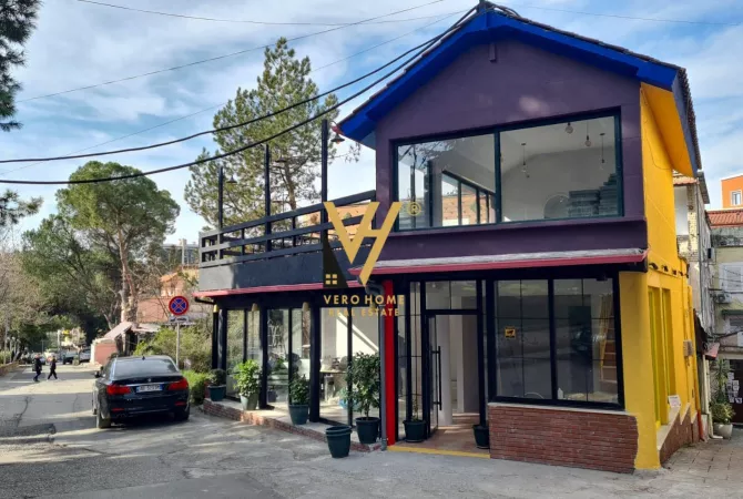 Ambient biznesi me qera 3+1 ne Tirane - 1,000 Euro