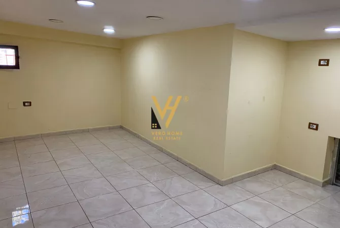 Ambient biznesi me qera 3+1 ne Tirane - 450 Euro