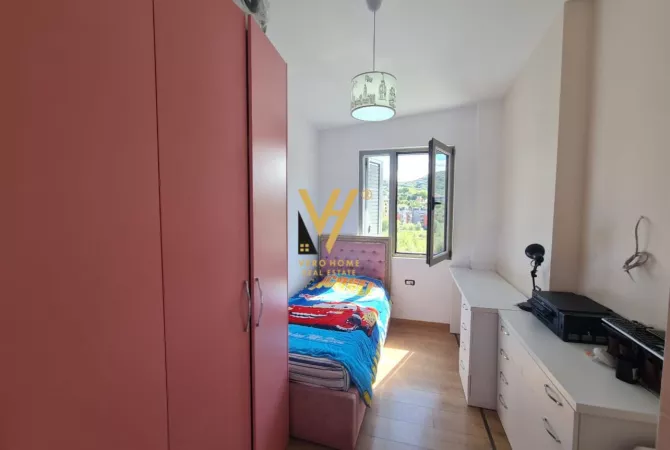 Shtepi me qera Apartament ne Tirane, 3+1, Mobilimi E mobiluar, Pagesa 100,000  Leke.