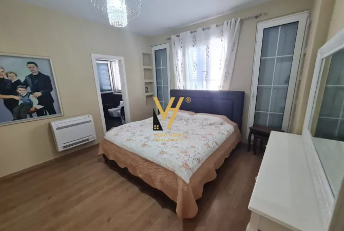Shtepi me qera Apartament ne Tirane, 3+1, Mobilimi E mobiluar, Pagesa 100,000  Leke.