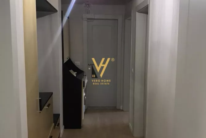 Shtepi me qera Apartament ne Tirane, 3+1, Mobilimi E mobiluar, Pagesa 1,100  Euro.