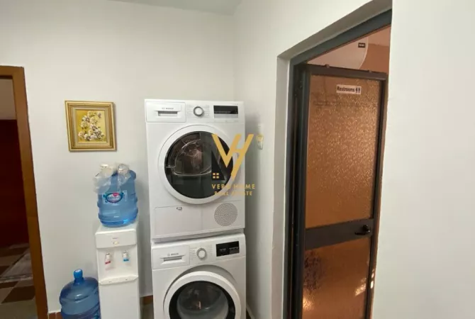 Shtepi me qera Apartament ne Tirane, 2+1, Mobilimi E mobiluar, Pagesa 600  Euro.