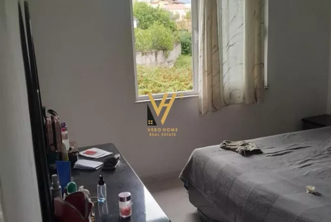 Shtepi ne shitje Apartament ne Tirane, 2+1, Mobilimi E mobiluar, Pagesa 11,500,000  Leke.