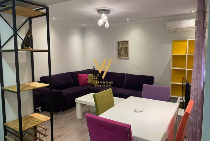 Shtepi me qera 2+1 ne Tirane - 550 Euro