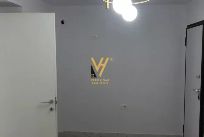 Ambient biznesi me qera 3+1 ne Tirane - 500 Euro