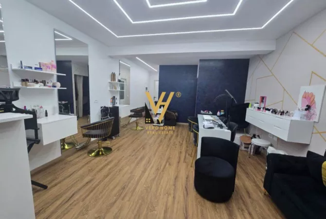 Ambient biznesi me qera 3+1 ne Tirane - 500 Euro