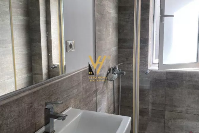 Shtepi me qera 1+1 ne Tirane - 900 Euro