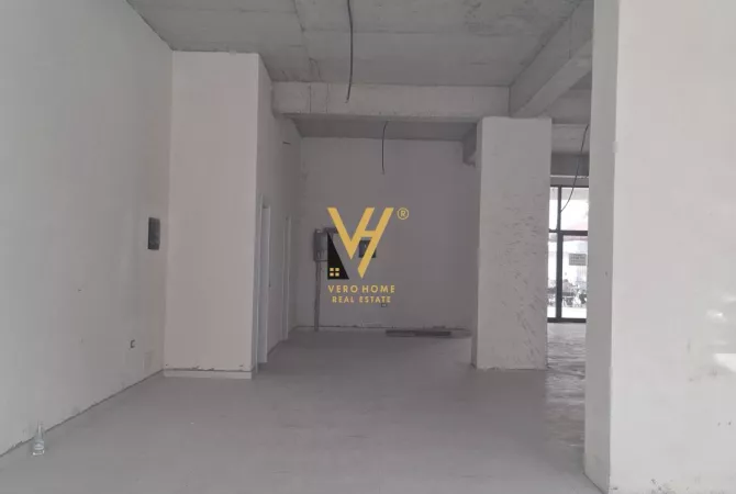 Ambient biznesi me qera 1+1 ne Tirane - 2,200 Euro