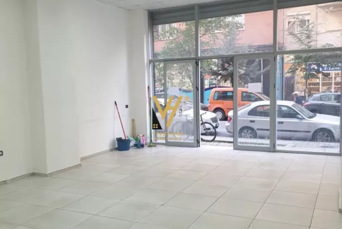 Ambient biznesi me qera 1+1 ne Tirane - 50,000 Leke