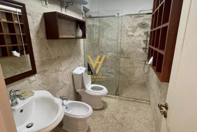 Shtepi me qera Apartament ne Tirane, 1+1, Mobilimi E mobiluar, Pagesa 800  Euro.