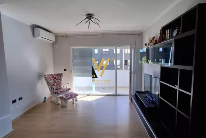 Shtepi me qera 1+1 ne Tirane - 900 Euro