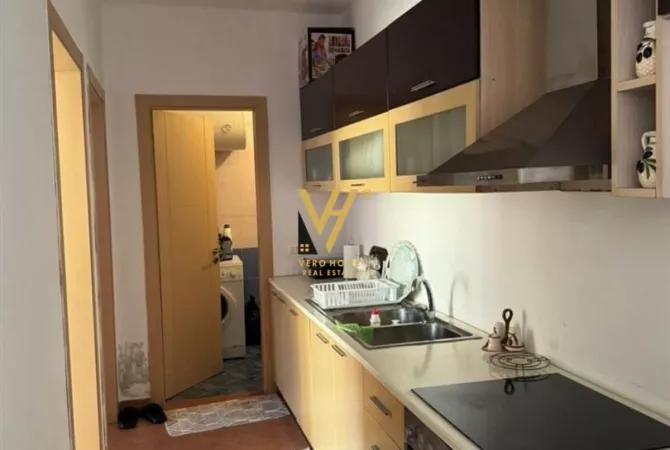 Shtepi me qera 2+1 ne Tirane - 420 Euro